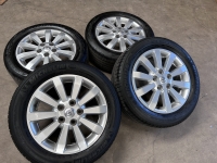 16 inch originele velgen + zomerbanden Toyota Auris | Corolla