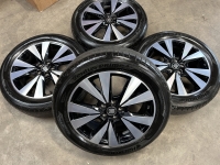 17 inch originele velgen + zomerbanden Seat Arona 6F9601025D