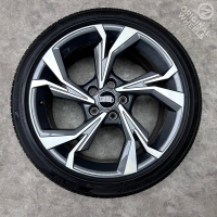 18 inch originele velgen + zomerbanden Audi A3 S3 8Y 8Y0601025H set 2
