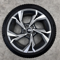 18 inch originele velgen + zomerbanden Audi A3 S3 8Y 8Y0601025H set 2
