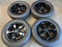 17 inch originele velgen + winterbanden Audi Q3 83A0714978Z8 zwart
