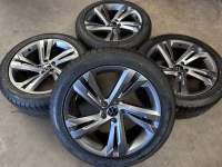 19 inch originele Valencia velgen + zomerbanden Volkswagen Tiguan R line 5NA601025AG set 2