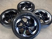 19 inch originele velgen + zomerbanden Kia Sorento 52910 - P2730