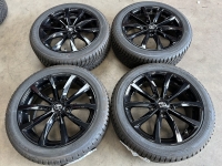17 inch originele velgen + winterbanden Toyota Auris | Corolla