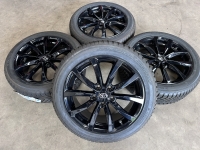 17 inch originele velgen + winterbanden Toyota Auris | Corolla
