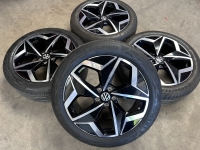 19  inch originele  Andoya velgen + zomerbanden Volkswagen ID.3 10A601025 set 4