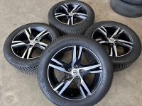 18 inch originele R line velgen + all season banden Volvo XC40 32327352