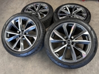 21 inch originele velgen + zomerbanden Audi Q7 4M0601025BP set 2