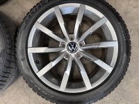 18 inch originele Montrey velgen + winterbanden Volkswagen Passat 3G0601025Q set 2