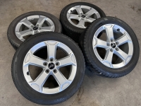 17 inch originele velgen + winterbanden Audi Q2 81A071497A set 2