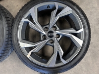 18 inch originele velgen +  winterbanden Audi A3 S3 8Y 8Y0601025H
