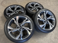 18 inch originele velgen +  winterbanden Audi A3 S3 8Y 8Y0601025H