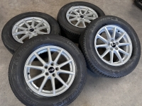 17 inch originele velgen + winterbanden Range Rover Evoque  BJ32 1007 AB