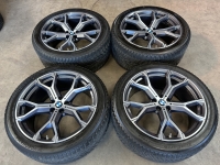 21 inch originele velgen + winterbanden BMW X5 X6 style 741 M 8071998 8071999 set 2