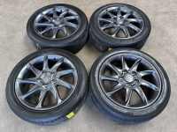 17 inch originele velgen + zomerbanden Toyota Auris - Corolla PZ406 E067F set 1