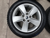 16  inch originele velgen + winterbanden Skoda Octavia 5E0601025H set 2