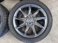 17 inch originele velgen + winterbanden Toyota Auris - Corolla PZ406 E067F set B