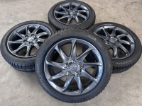 17 inch originele velgen + winterbanden Toyota Auris - Corolla PZ406 E067F set A