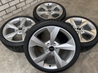 NIEUWE 18 inch originele velgen + winterbanden Audi A3 8Y 8Y0601025J (set 1)