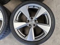19 inch originele velgen + zomerbanden Audi A5 S line 8W0601025CB