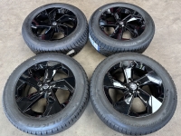 17 inch originele velgen + winterbanden Nissan Juke KE409-6P200