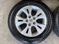 16 inch originele velgen + winterbanden Toyota Yaris Cross PW457 0D006