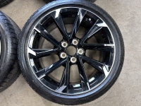 18 inch originele velgen + Bridgestone zomerbanden Toyota Auris | Corolla