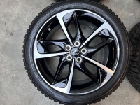 17 inch originele velgen + winterbanden Lexus CT 200 H PZ406-Z0670 S17