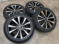 16  inch originele velgen + zomerbanden Volkswagen Polo 6R0601025N zwart