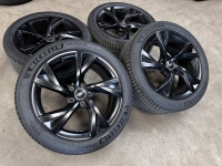18 inch originele velgen + zomerbanden Audi A4 B9 B8 8W0601025EJ zwart