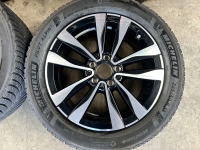 17 inch originele velgen + winterbanden Mercedes C klasse W206 A2064016000 - A2064016100 (3)
