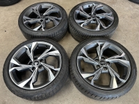 18 inch originele velgen +  zomerbanden Audi A3 S3 8Y 8Y0601025H set 3