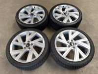 18 inch originele Bergamo velgen + winterbanden VW Golf 8 5H0601025M (9)