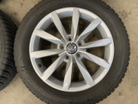17 inch originele Dijon velgen + winterbanden Volkswagen Caddy Cargo