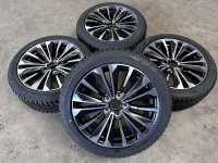 17 inch originele velgen + winterbanden Toyota Corolla | Auris