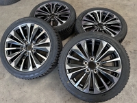 17 inch originele velgen + winterbanden Toyota Corolla | Auris