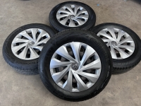15 inch velgen + wieldoppen + zomerbanden VW Polo