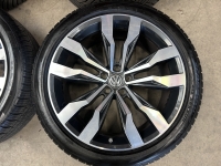 20 inch originele Suzuka velgen + all season banden VW Tiguan 5NA601025G