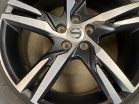 19 inch originele R line velgen + winterbanden Volvo XC40 31423931 set 3