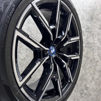 19 inch originele velgen + zomerbanden BMW I4 G26 styling 859 M 8747304 8747305