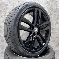 18 inch originele Salvador velgen + zomerbanden Volkswagen Golf 5G0601025AF zwart