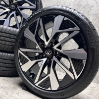 18 inch originele velgen + zomerbanden Toyota Auris | Corolla PW457-42004