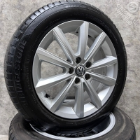 16 inch originele Merano velgen + winterbanden Volkswagen Polo 2G0601025AF set 1