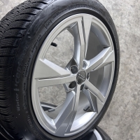 17 inch originele velgen + winterbanden Audi A1 82A601025G set 2