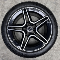 18 inch originele AMG velgen + winterbanden Mercedes C klasse W205 A2054019500 A2054019600