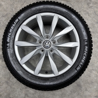 17 inch originele Dijon velgen + winterbanden Volkswagen Caddy Cargo set 2