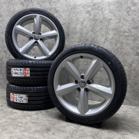 18 inch originele velgen + zomerbanden Audi A5 S line 8T0601025M