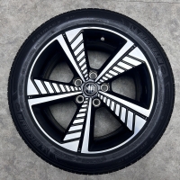 17 inch velgen + zomerbanden MG ZS EV 10483582