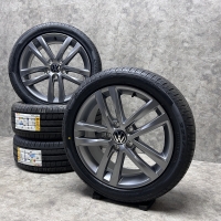 17 inch originele Salvador velgen + zomerbanden Volkswagen Golf 5TA601025G