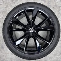 zwarte 20 inch originele Misano velgen + zomerbanden Volkswagen Tiguan 5NA601025AH